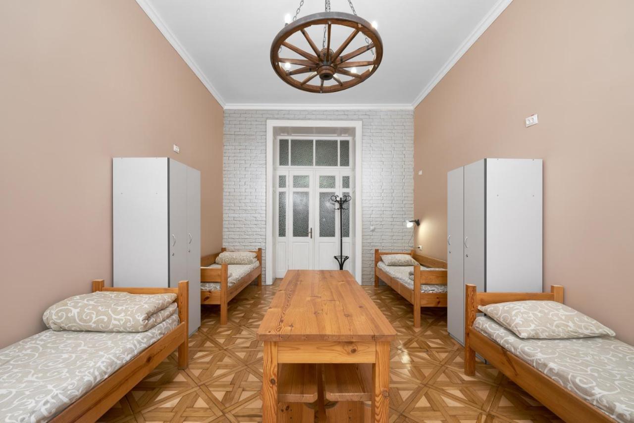 Cossacks Hostel Lvov Exteriér fotografie